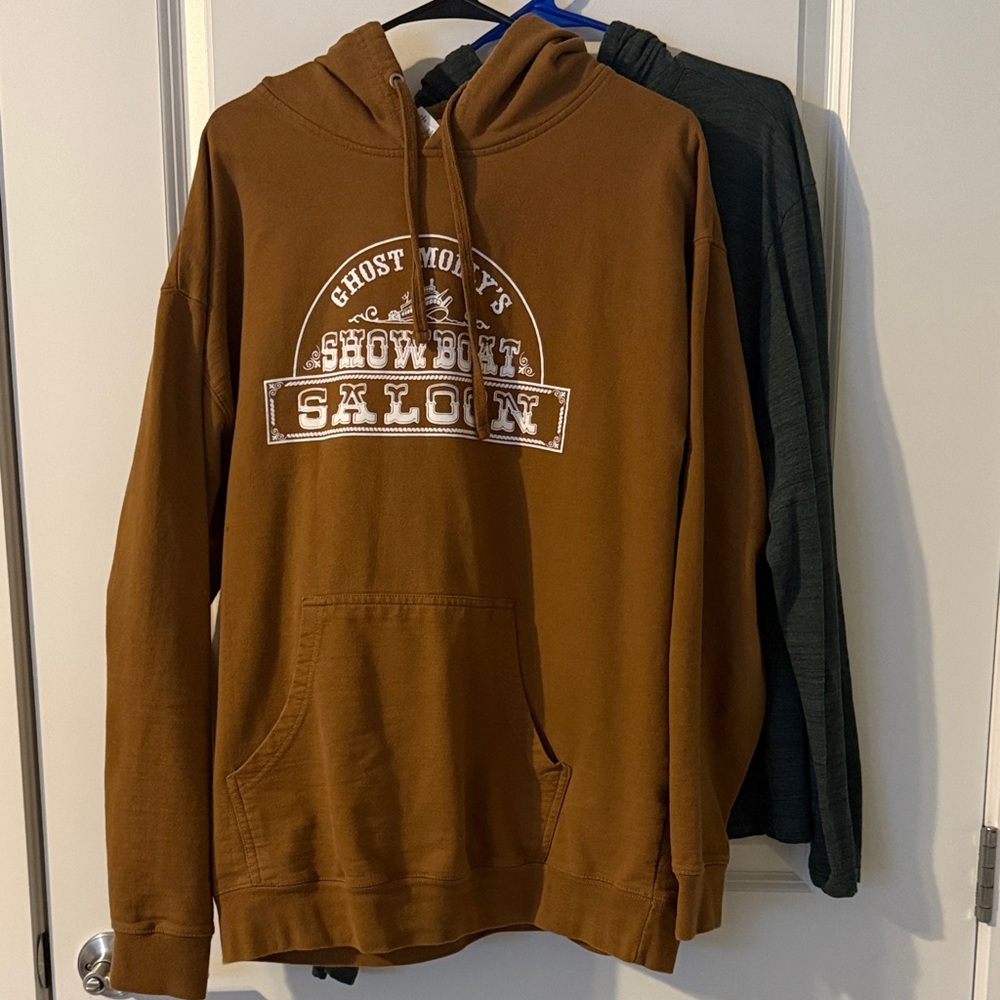 2 Hoodies